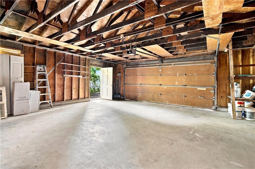 1347 S Hocker Avenue — photo 33