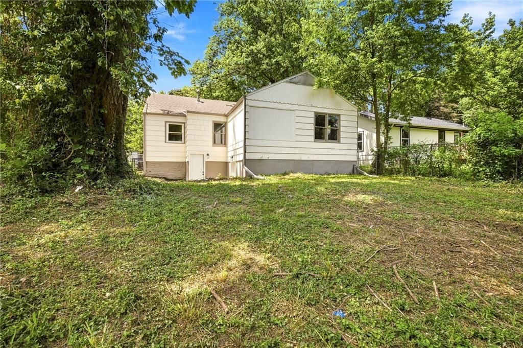 1347 S Hocker Avenue — photo 37