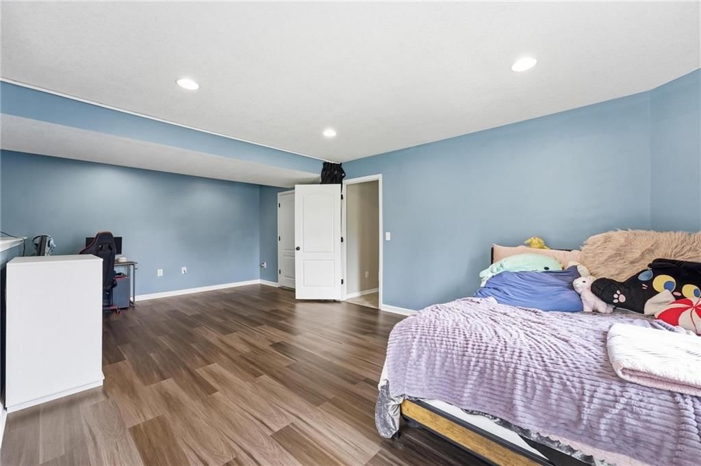 10220 N Lewis Avenue — photo 23
