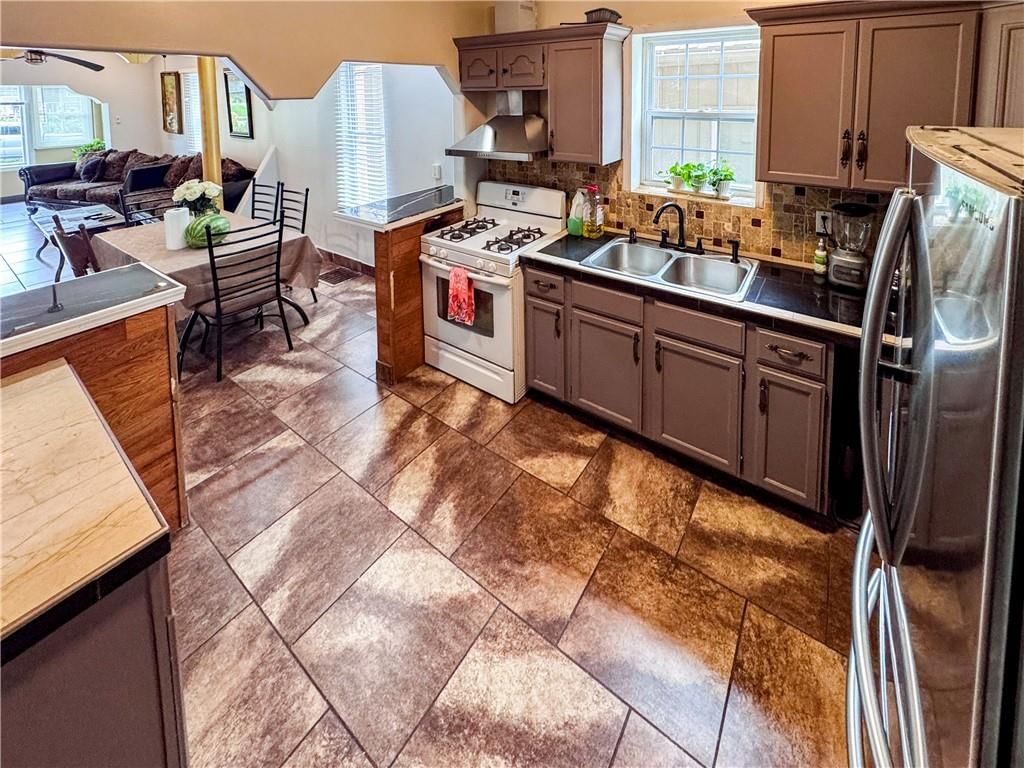 861 Ohio Avenue — photo 15