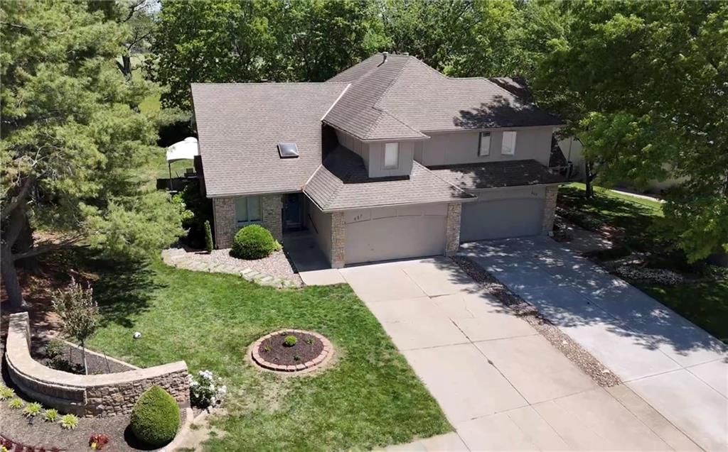 627 NW Timberbrooke Drive — photo 1