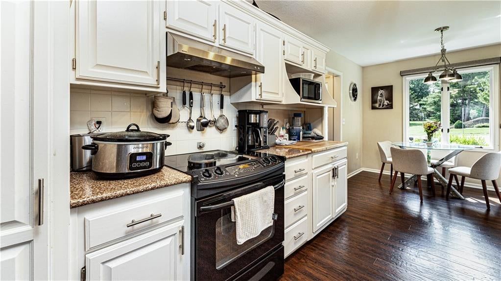 627 NW Timberbrooke Drive — photo 5
