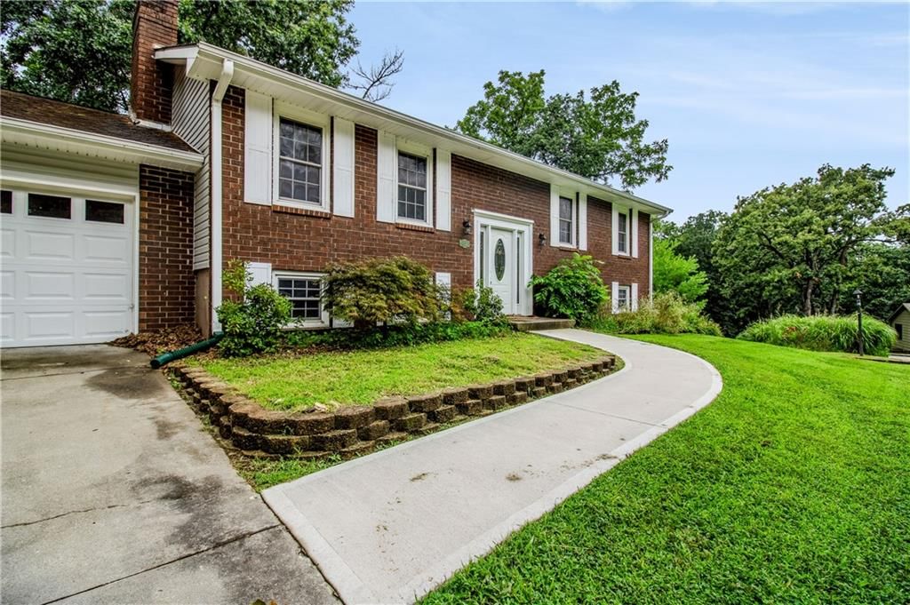 15 Circle Drive — photo 3
