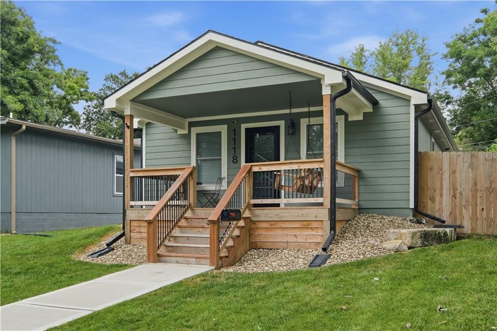 1118 Pacific Avenue — photo 3