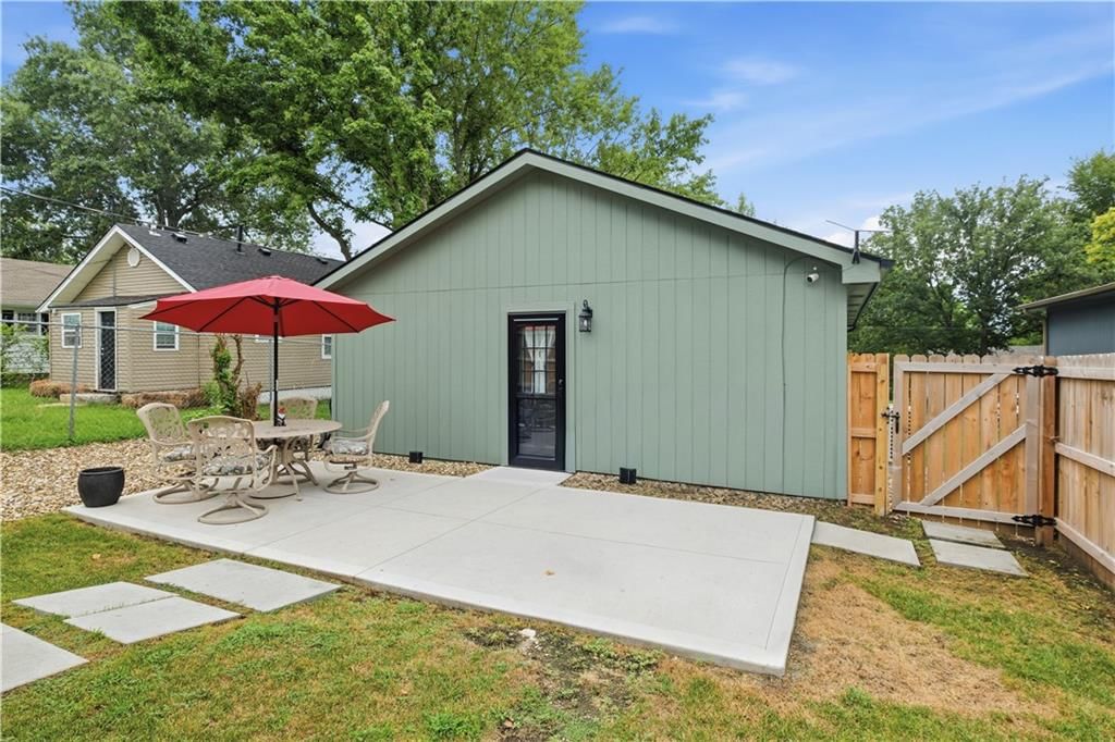 1118 Pacific Avenue — photo 29
