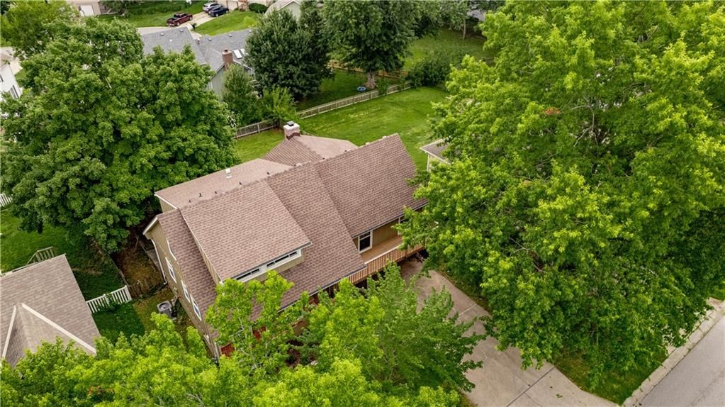 205 NE Noeleen Lane — photo 4