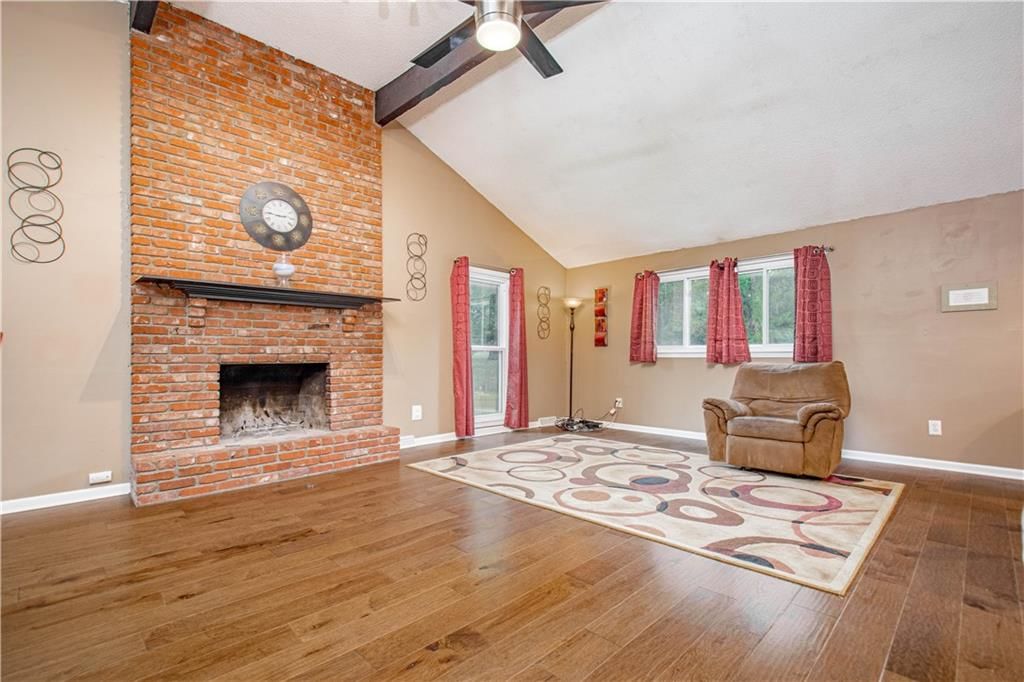 205 NE Noeleen Lane — photo 8