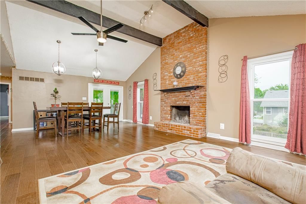 205 NE Noeleen Lane — photo 11