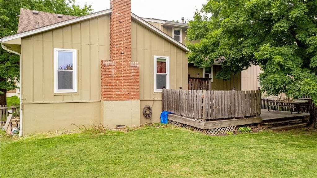 205 NE Noeleen Lane — photo 27