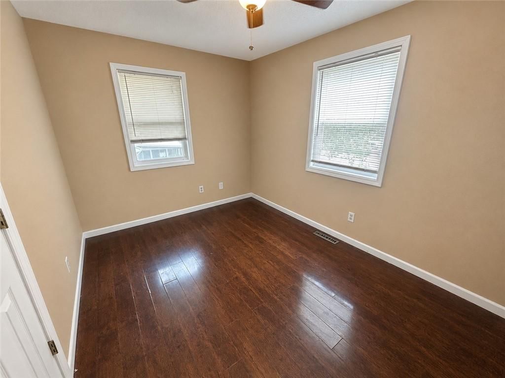 112 Sharon Lane — photo 18