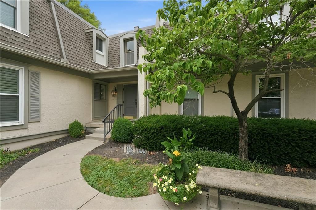 6728 W 109th Street — photo 18