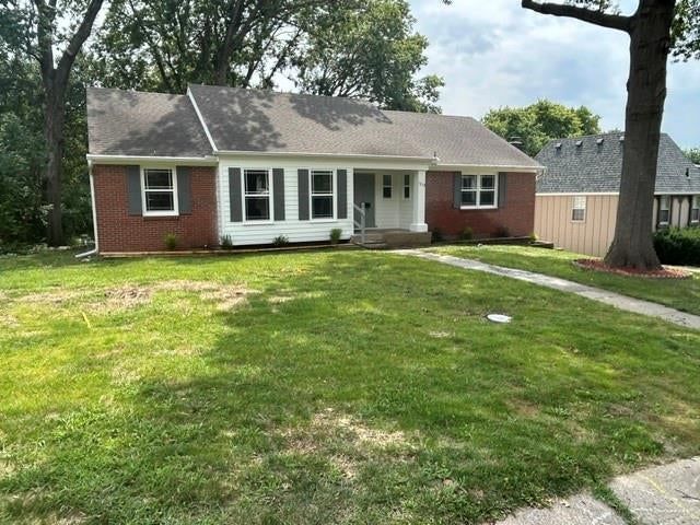 1313 E 98th Terrace — photo 1