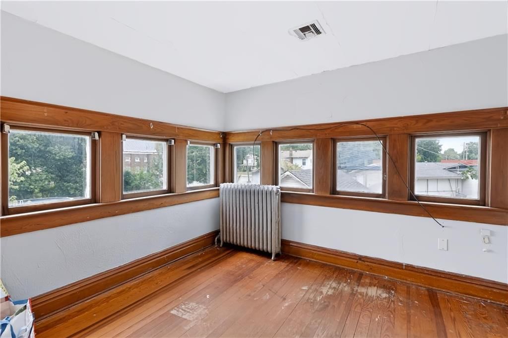 301 W Pine Street — photo 17