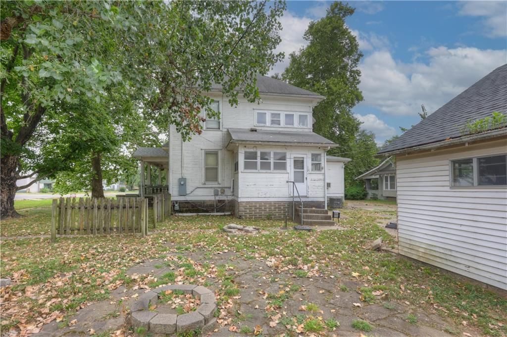 301 W Pine Street — photo 29