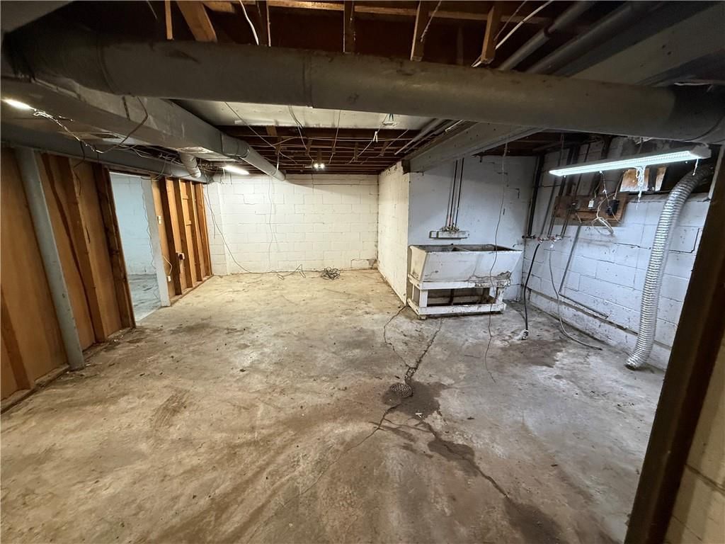 5410 Briar Street — photo 13