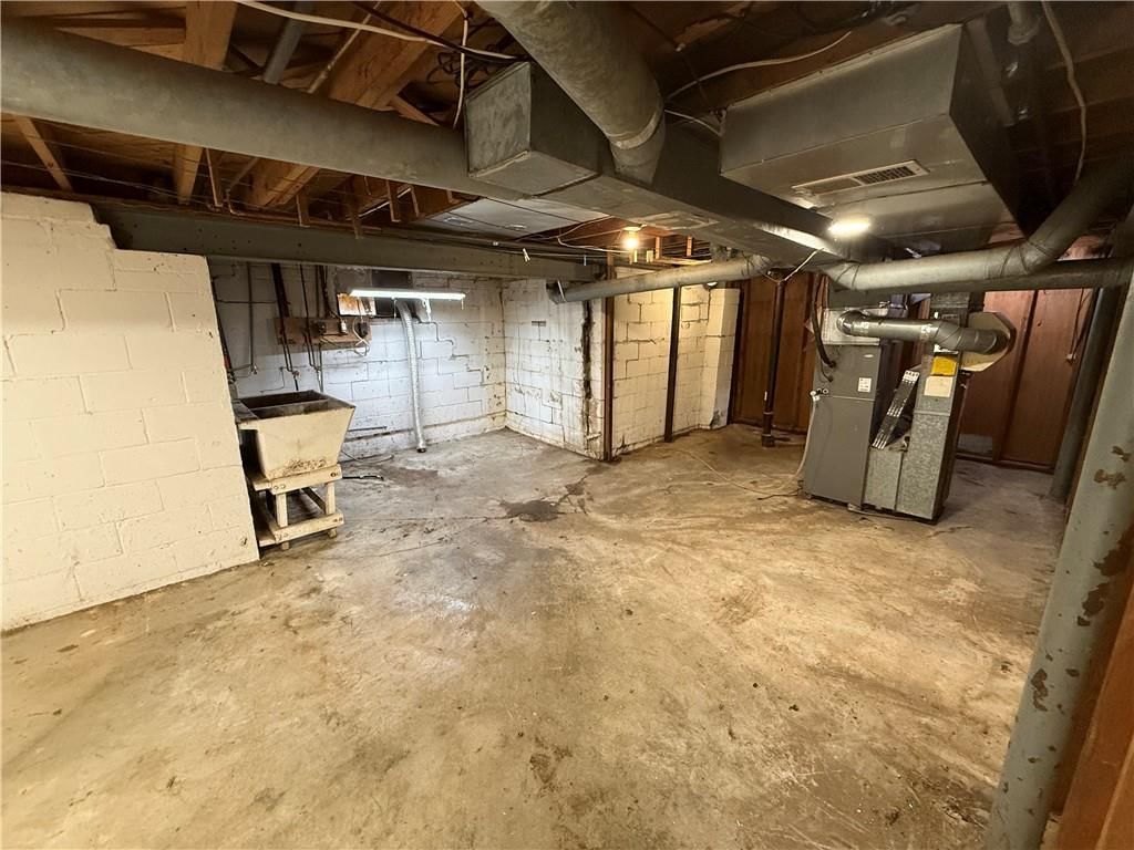 5410 Briar Street — photo 14
