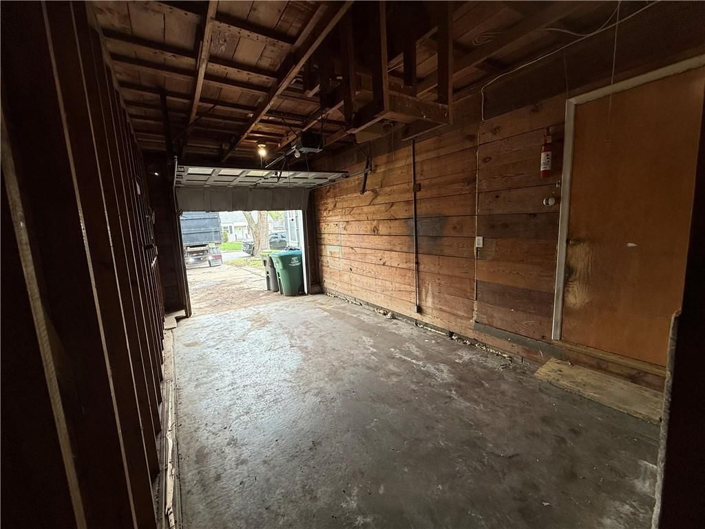 5410 Briar Street — photo 16