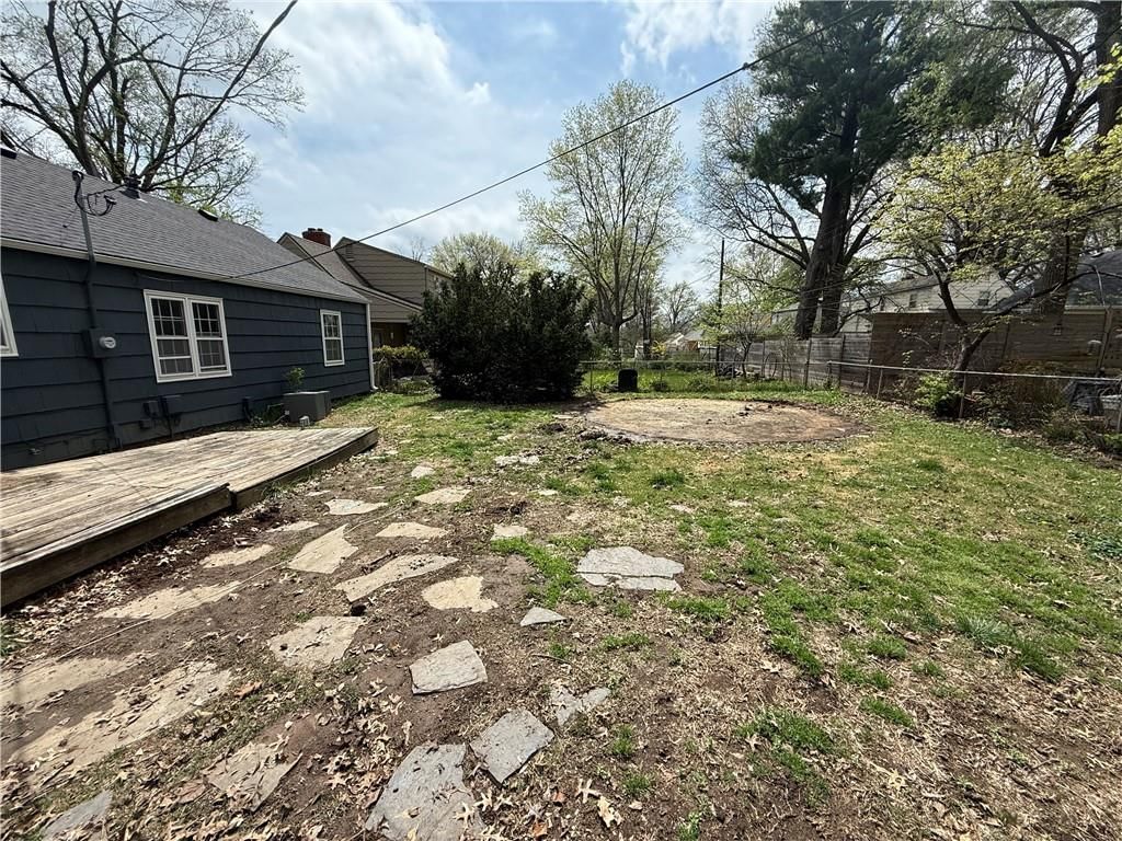 5410 Briar Street — photo 20