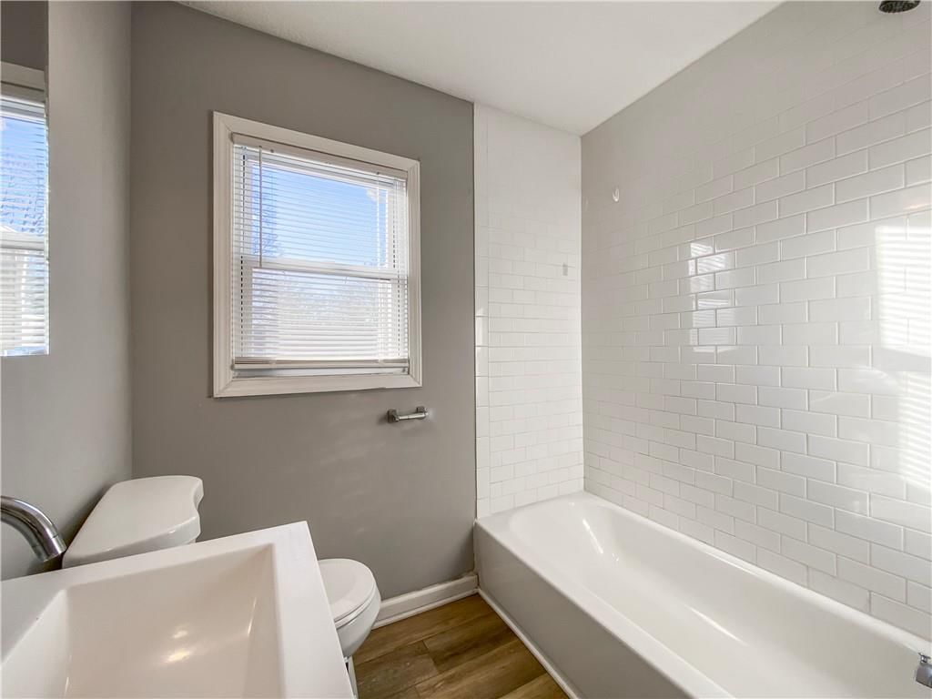11426 Applewood Drive — photo 8