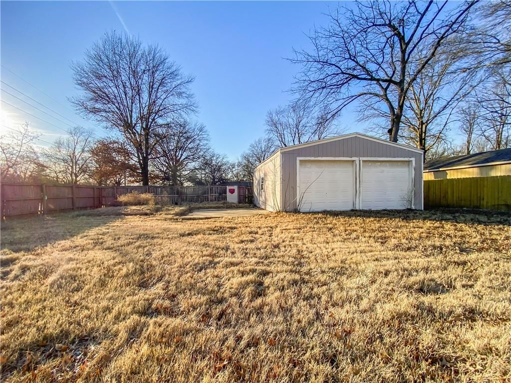 11426 Applewood Drive — photo 18