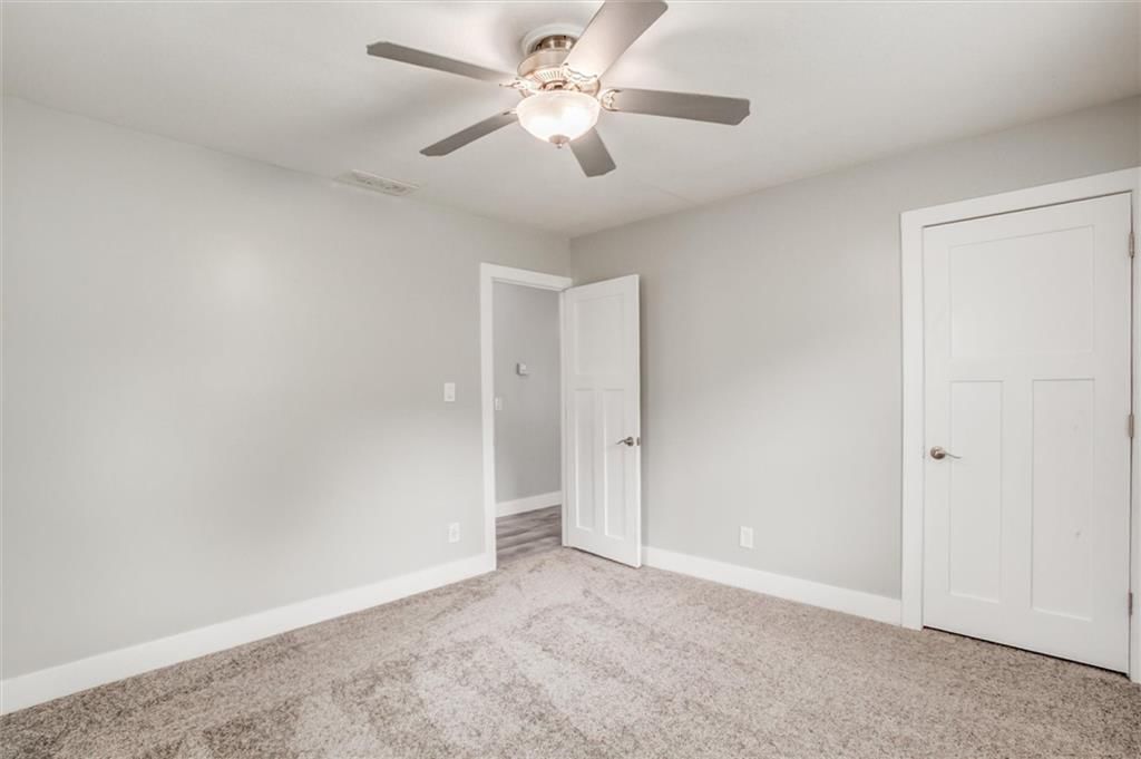4552 N Locust Street — photo 16
