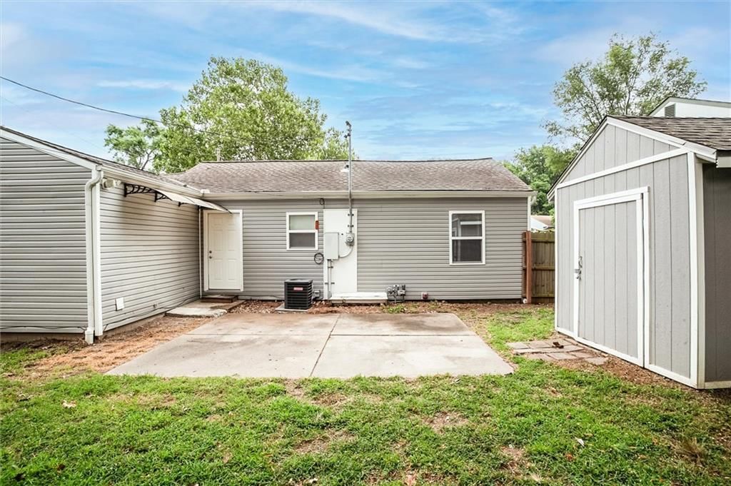 4552 N Locust Street — photo 22