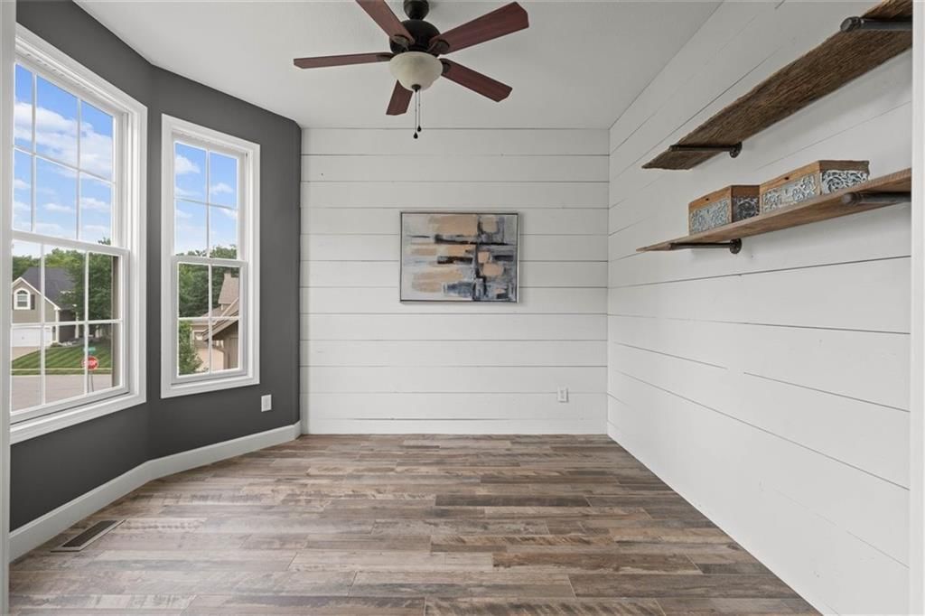22414 W 45th Street — photo 11