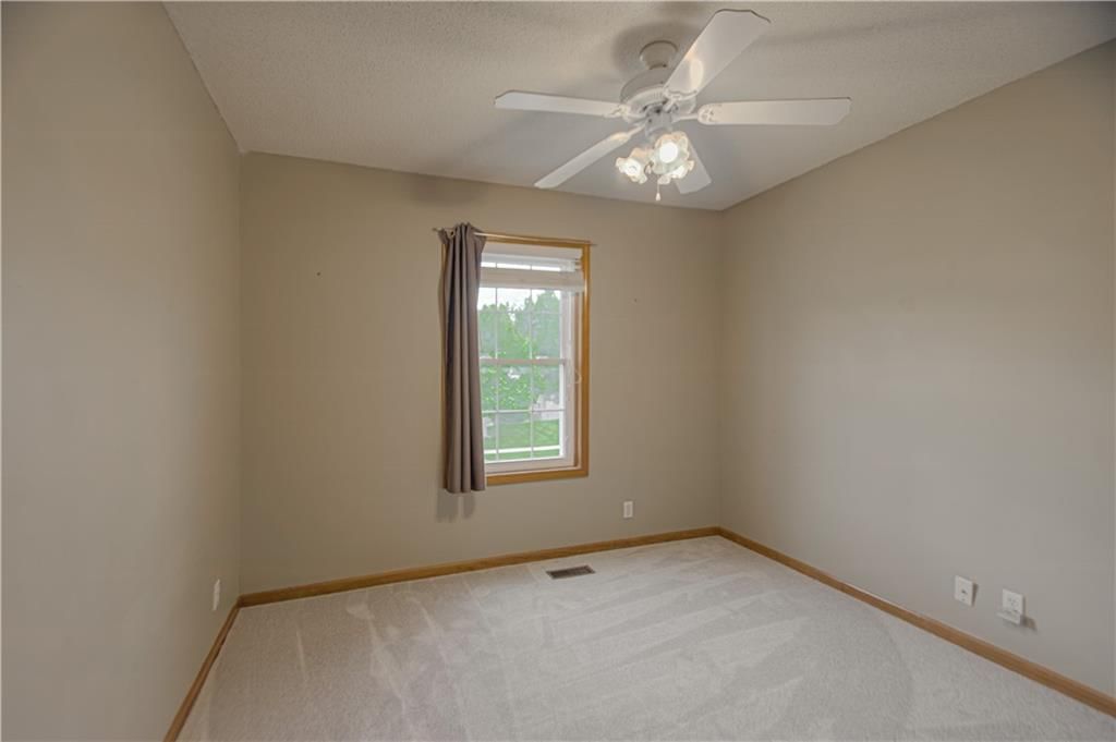 208 Hampton Drive — photo 11