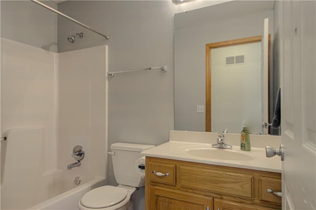 208 Hampton Drive — photo 16
