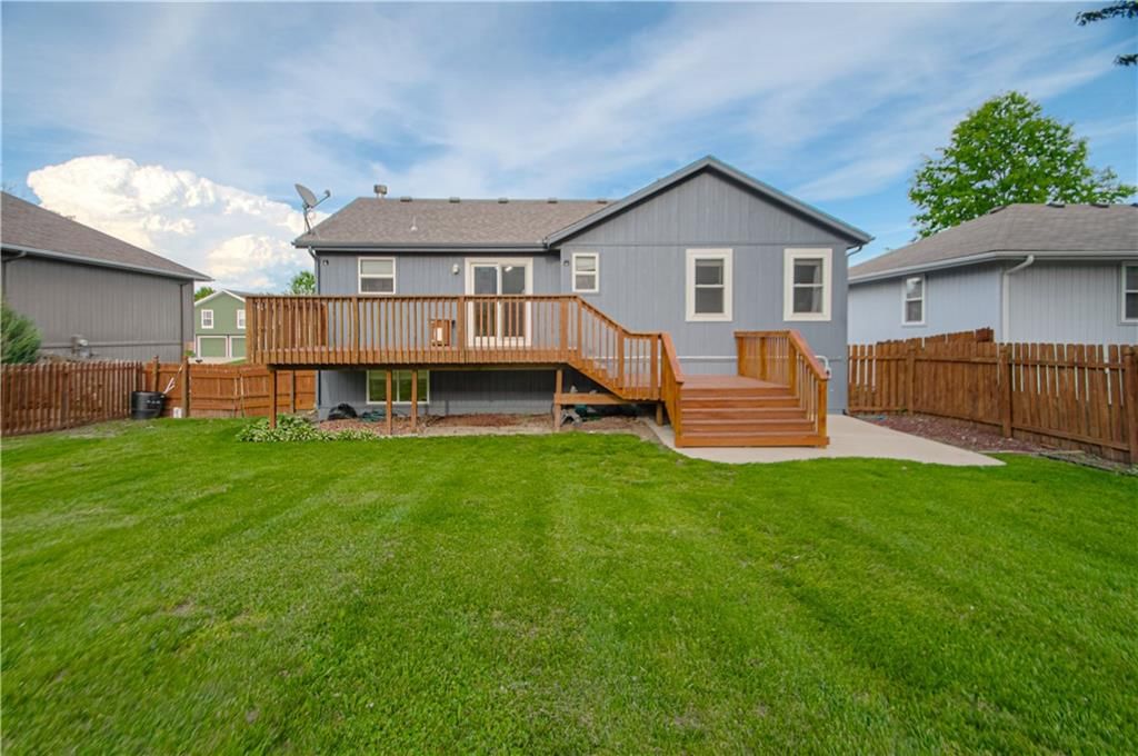 208 Hampton Drive — photo 21