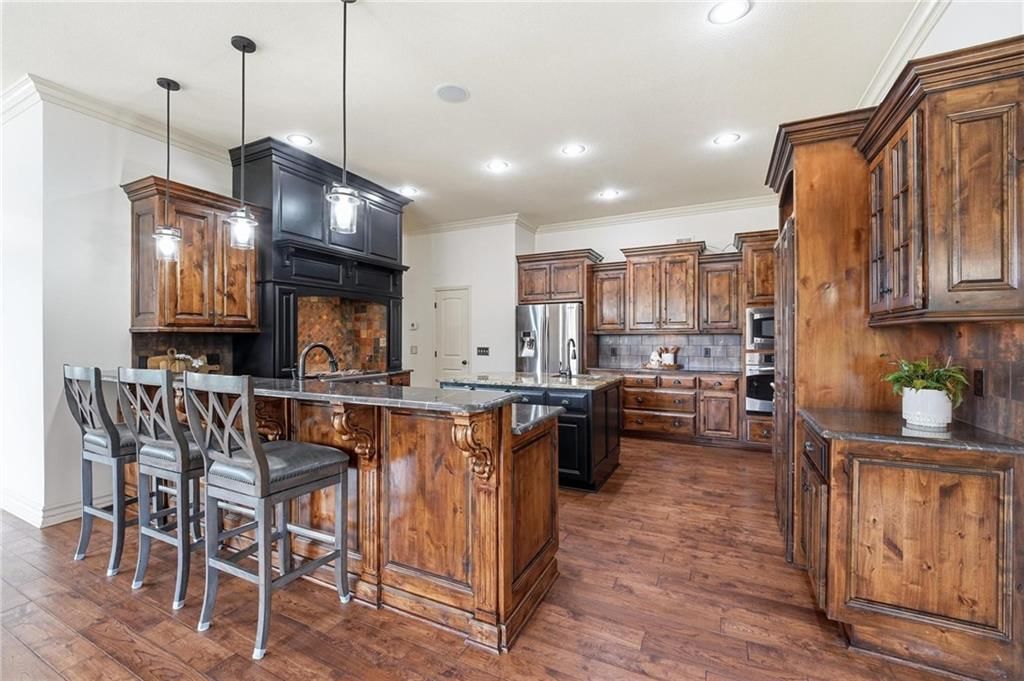 324 NW Thoreau Circle — photo 23