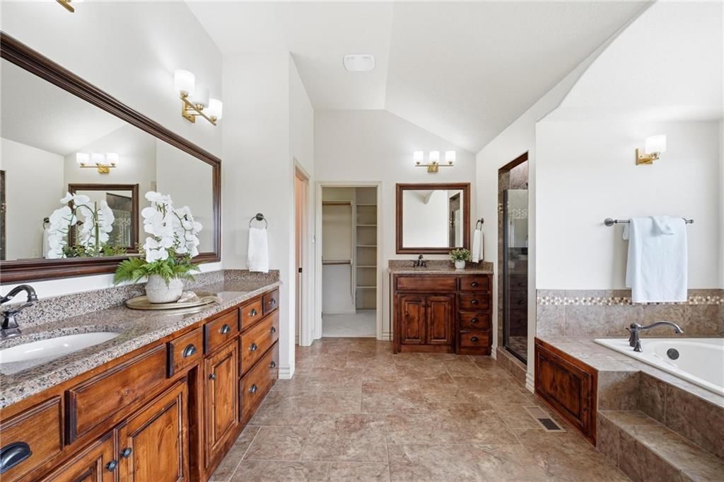 324 NW Thoreau Circle — photo 37