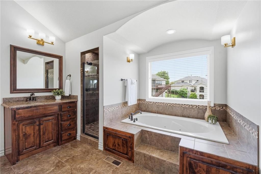 324 NW Thoreau Circle — photo 38