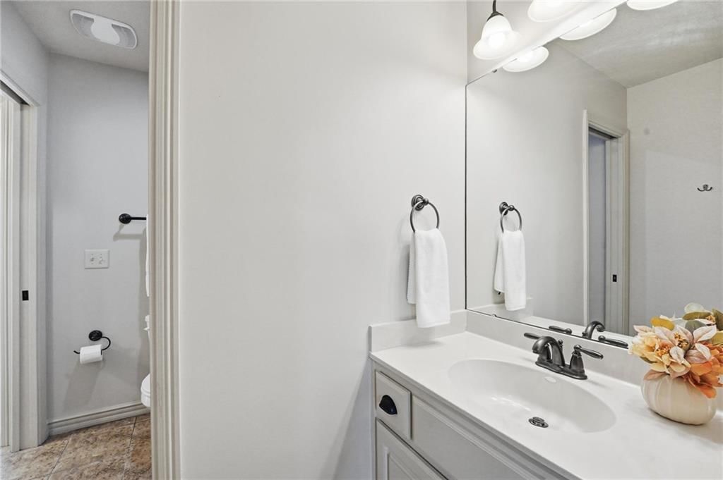 324 NW Thoreau Circle — photo 49