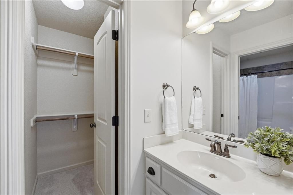 324 NW Thoreau Circle — photo 51