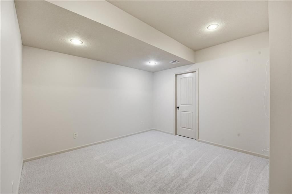 324 NW Thoreau Circle — photo 60