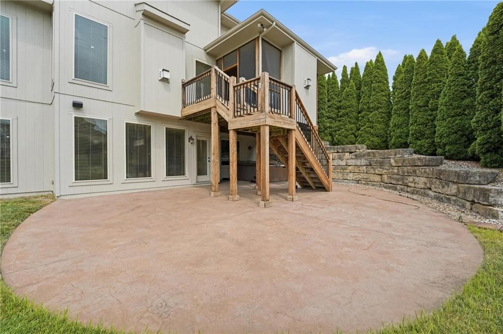 324 NW Thoreau Circle — photo 64