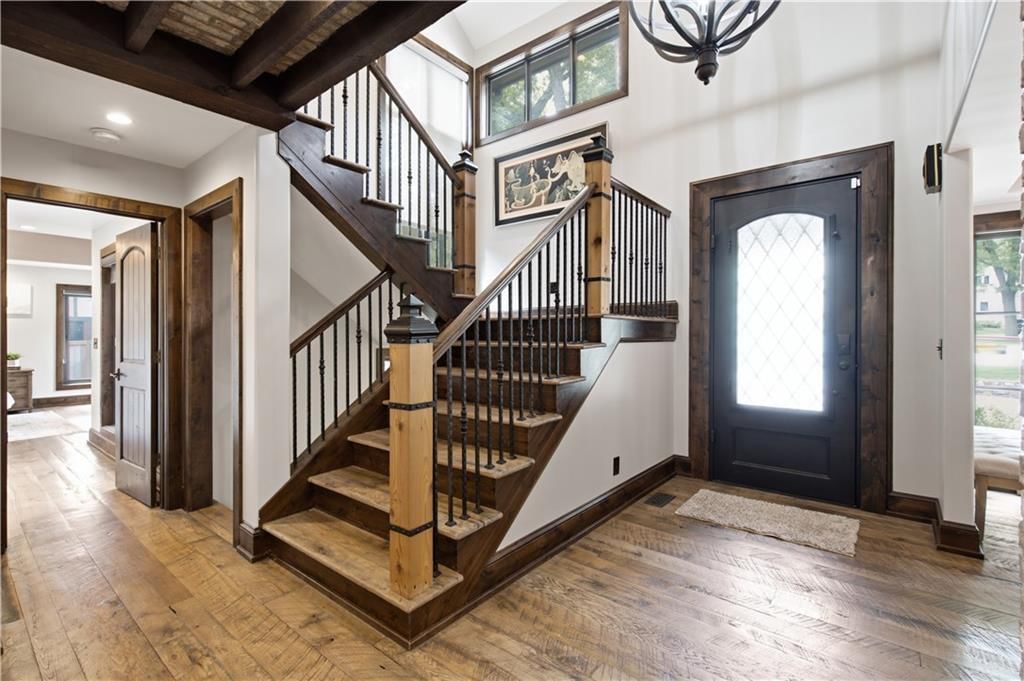 3505 SHAWNEE MISSION Parkway — photo 4