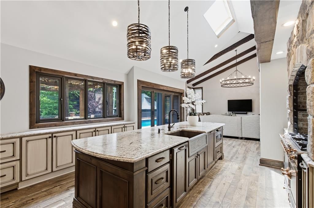 3505 SHAWNEE MISSION Parkway — photo 13