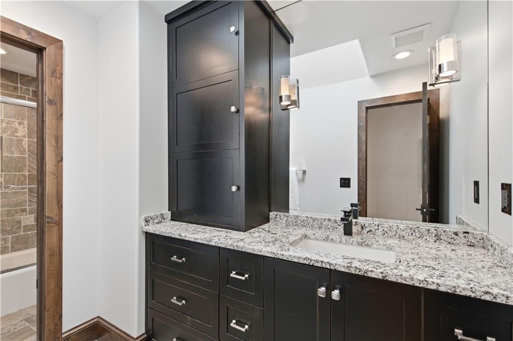 3505 SHAWNEE MISSION Parkway — photo 27
