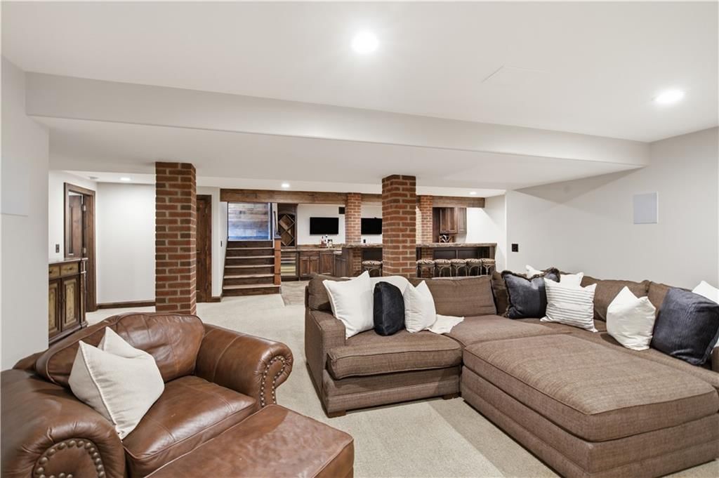3505 SHAWNEE MISSION Parkway — photo 35