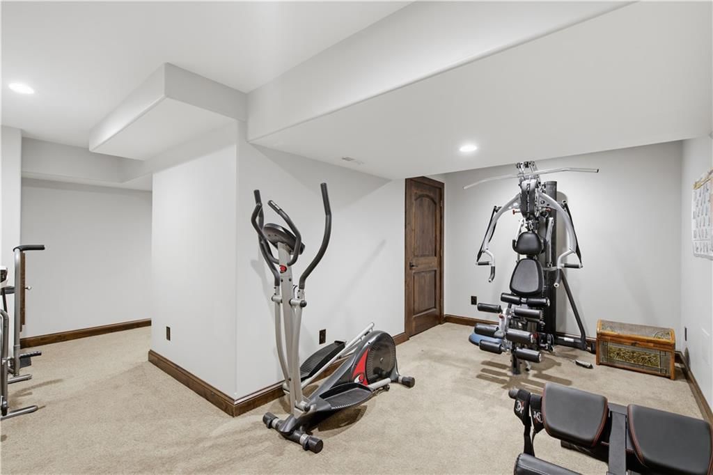 3505 SHAWNEE MISSION Parkway — photo 38