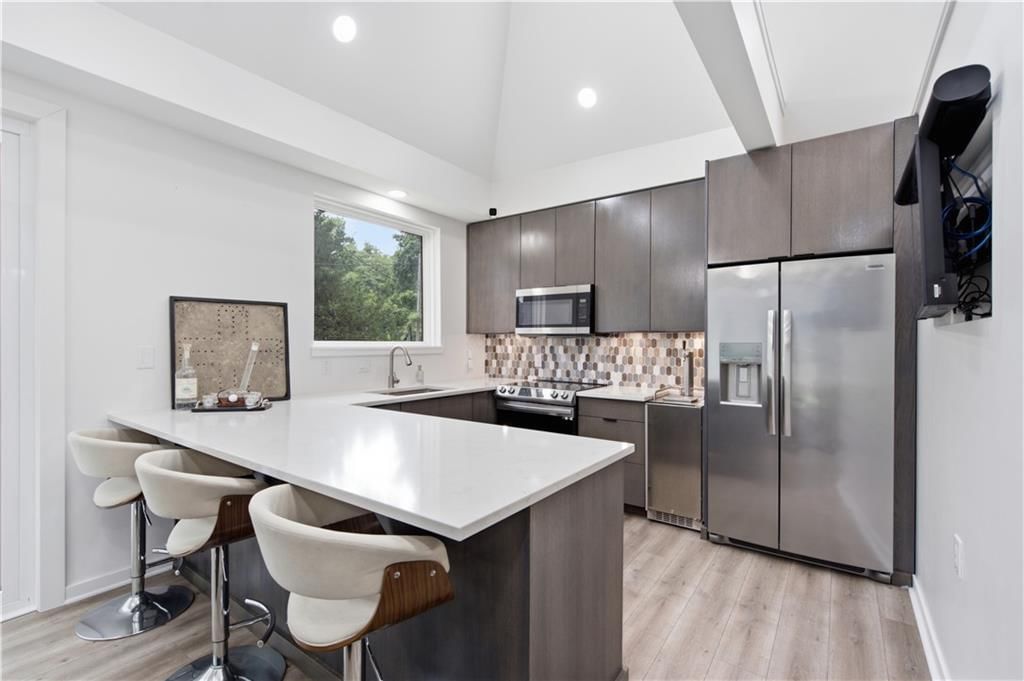 3505 SHAWNEE MISSION Parkway — photo 40