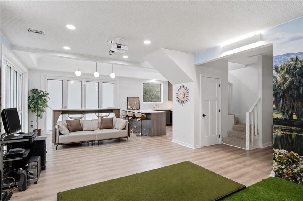 3505 SHAWNEE MISSION Parkway — photo 43