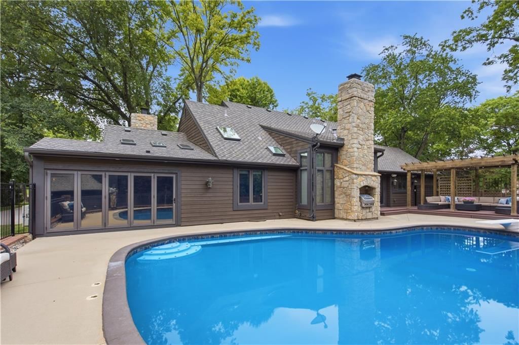 3505 SHAWNEE MISSION Parkway — photo 49