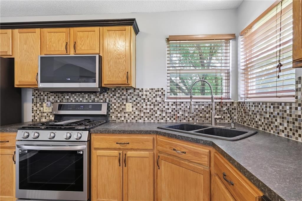 15575 NW 126th Street — photo 6