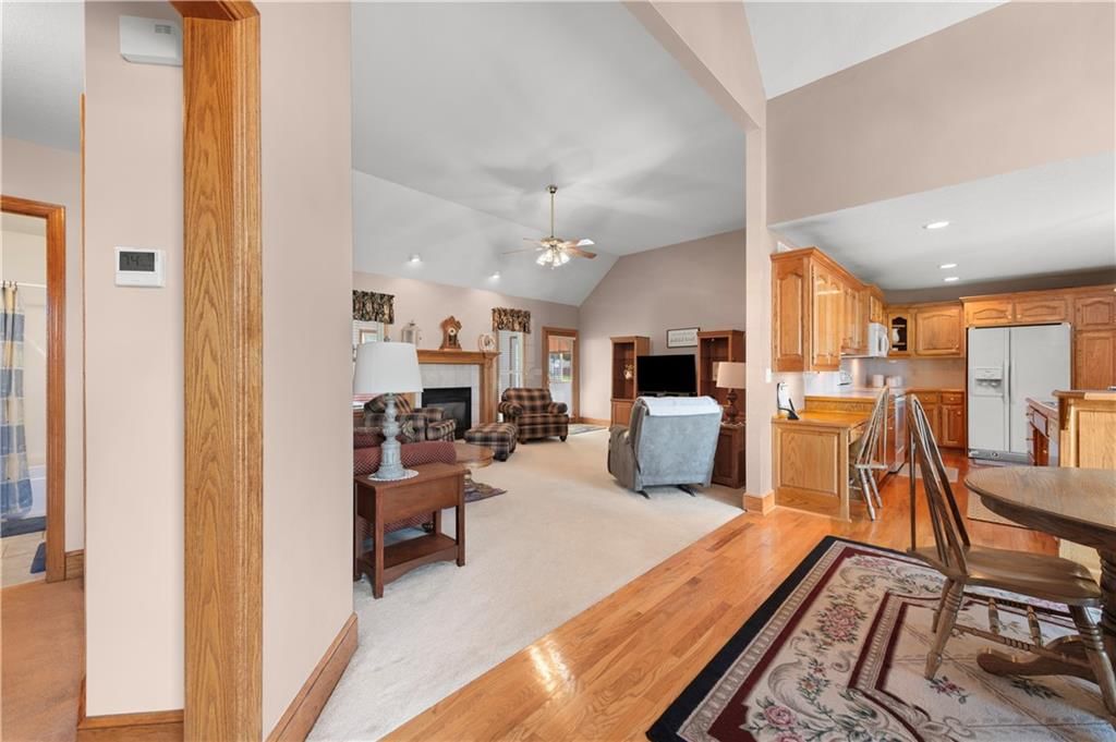 1201 Talon Drive — photo 3
