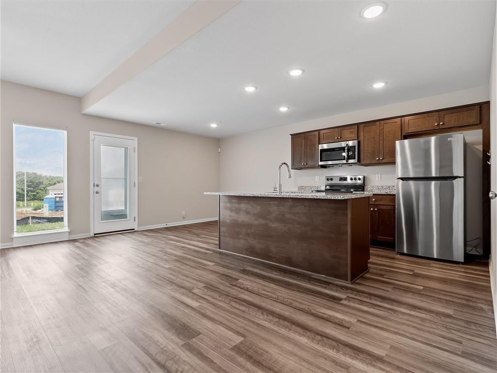 2104 Crestview Place — photo 11