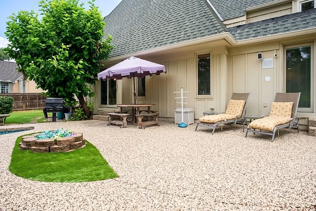 10020 Mackey Circle, Overland Park, KS: listing photo 3