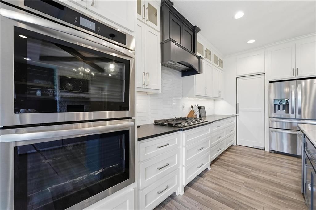 1504 Country Club Drive — photo 13